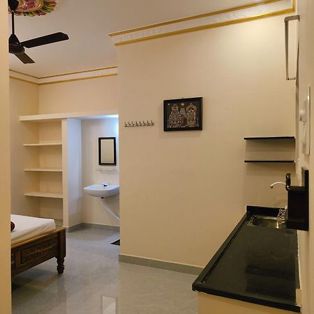 Liya Guest House Tiruvannāmalai Esterno foto